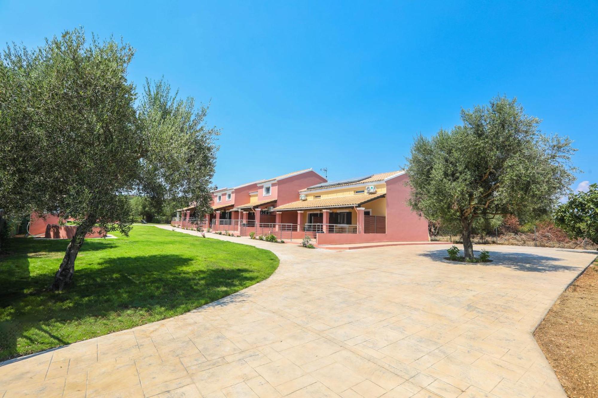 Fior Di - Corfu Garden Getaways Apartment